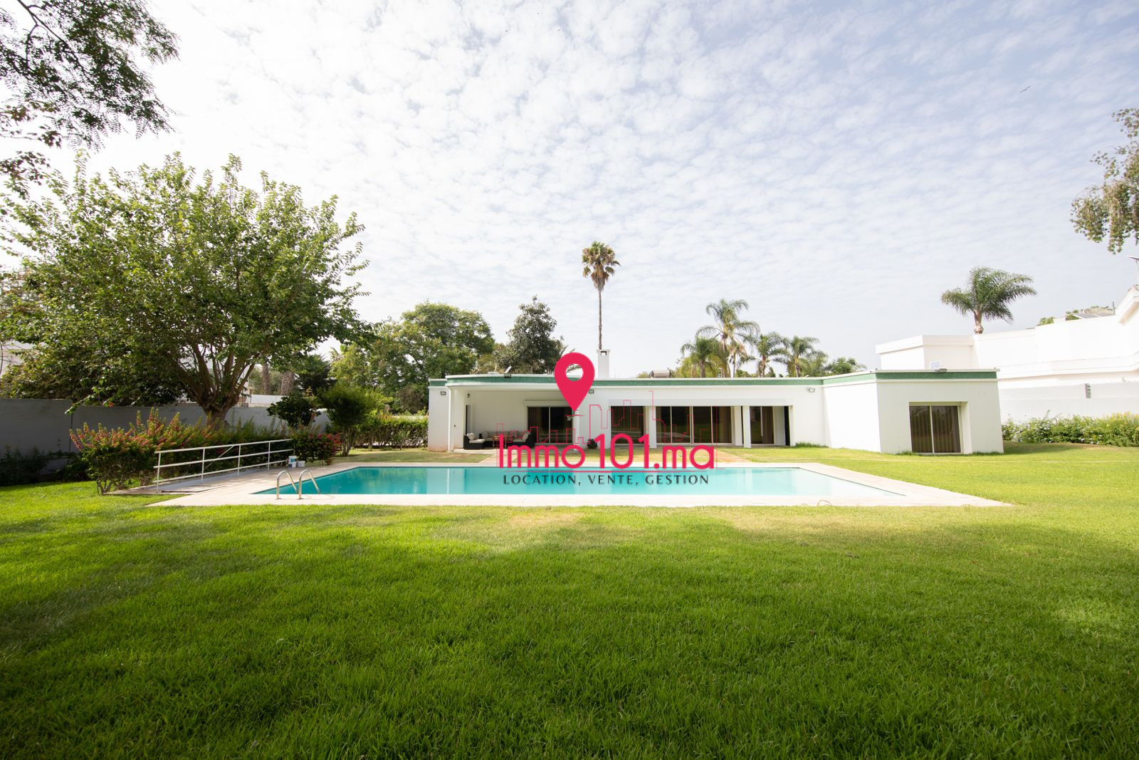 Location villa plain-pied vide à Souissi SILVV2404